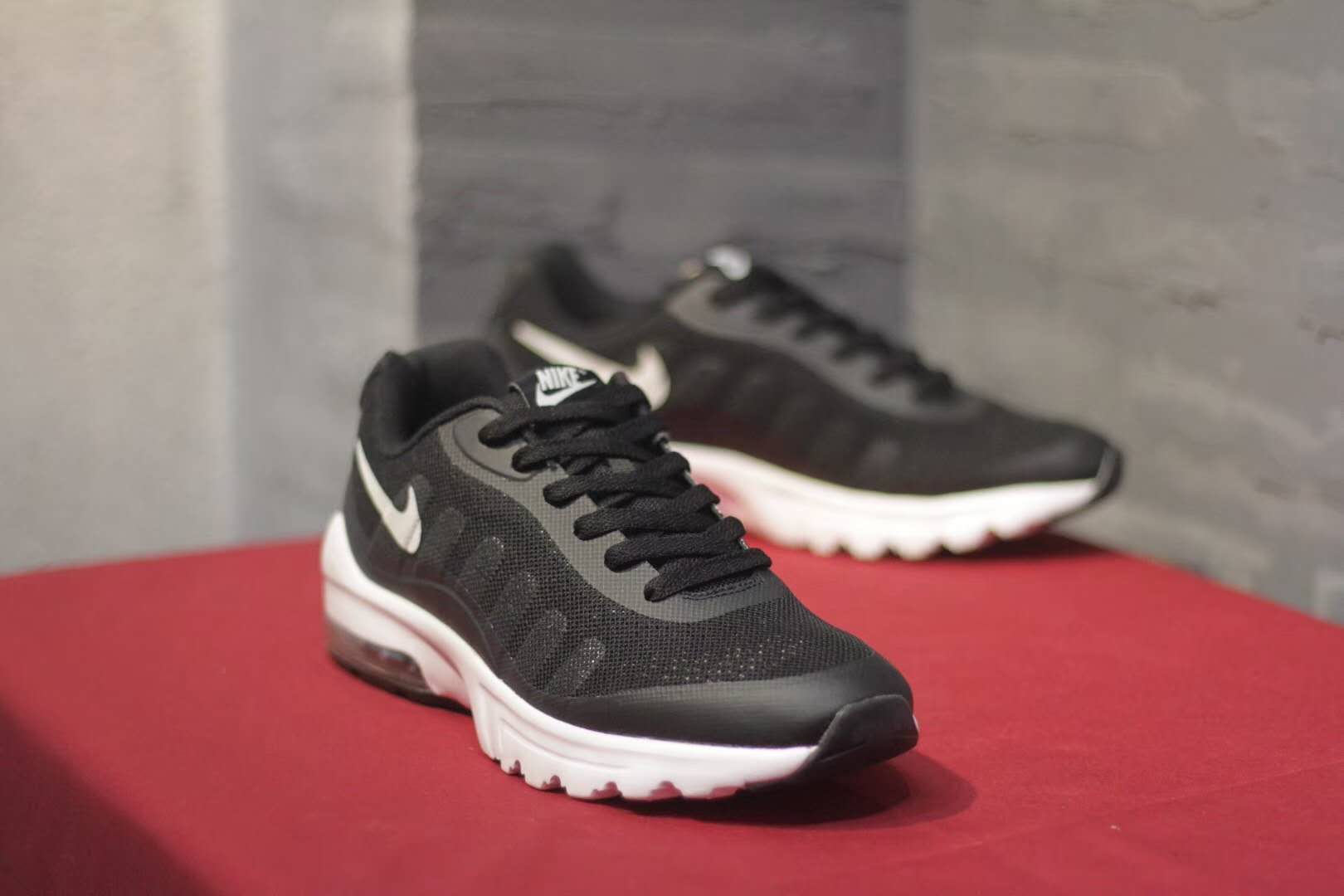 Nike Air Max Invigor Print 95 Black White Shoes